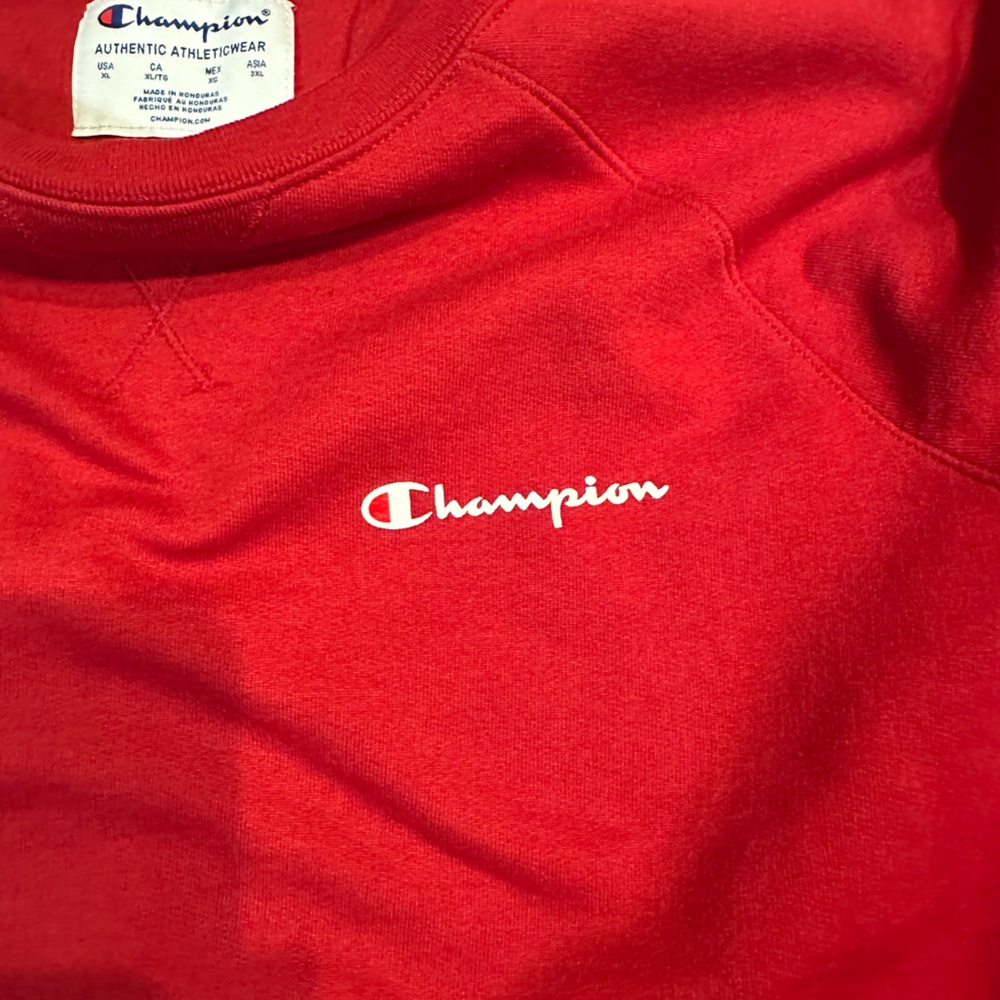 🌺🌸CLOSET BLOWOUT🌺🌸 Champion sweatshirt women X-LARGE  LIKE NEW